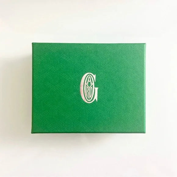 *oyard Box